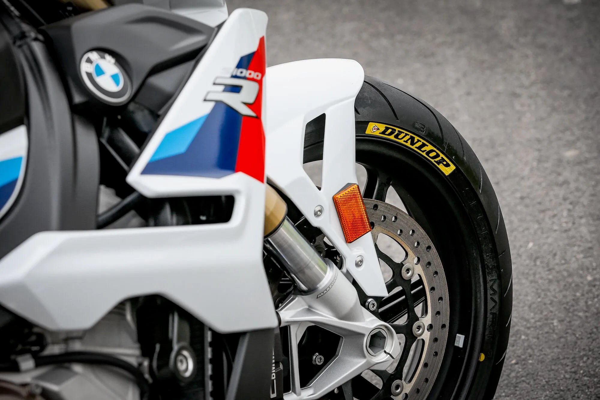 Dunlop Sportsmart Mk3 Tire For Rear Wheel