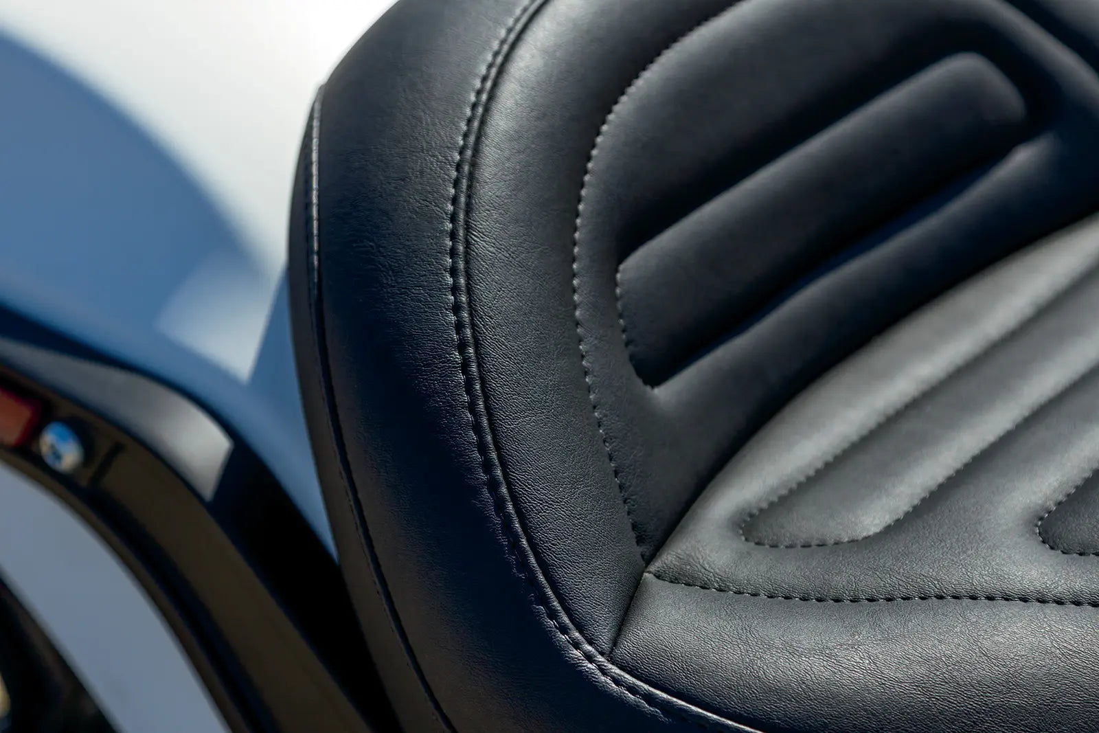 Mustang Mx Tour Solo Seat - For Harley Davidson