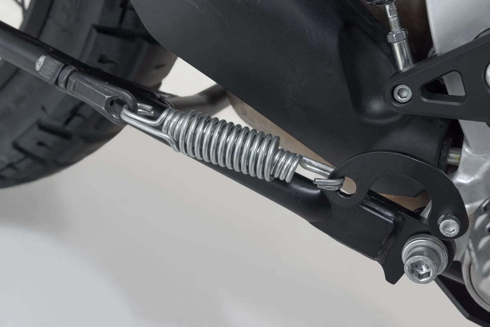 SW-MOTECH Centerstand