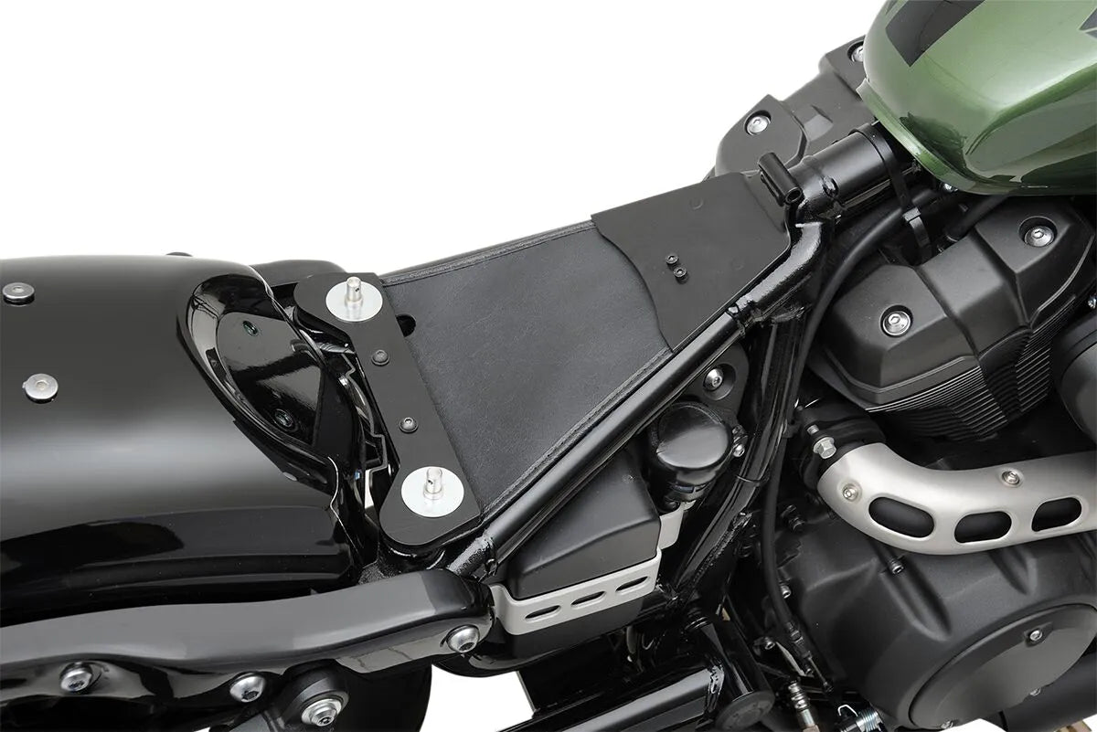 Z1r Spring Solo Seat Mount Kit - Black