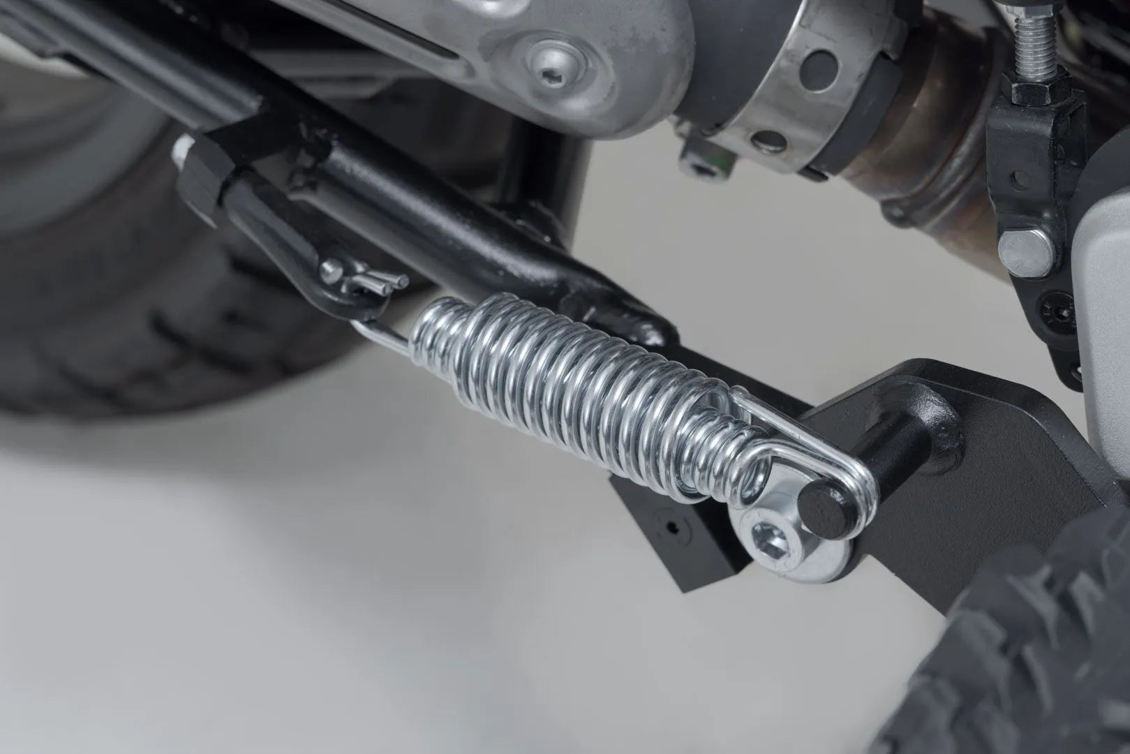 SW-MOTECH Centerstand