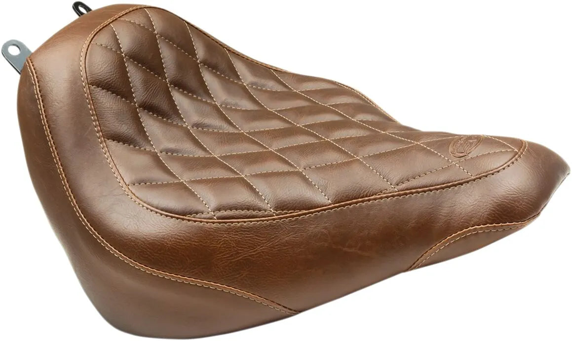 Solo Mustang Wide Tripper Seat - For Harley Davidson