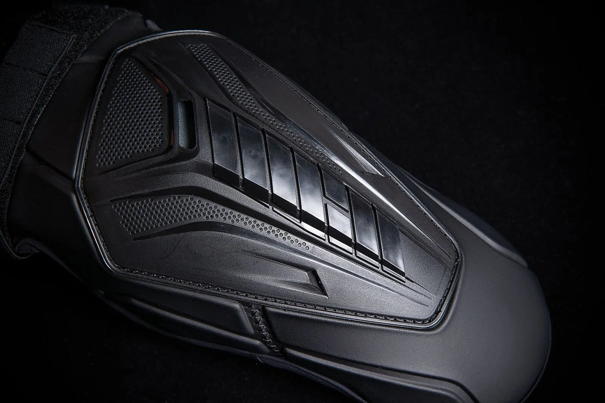 Icon Field Armor 3 Elbow Protectors Black