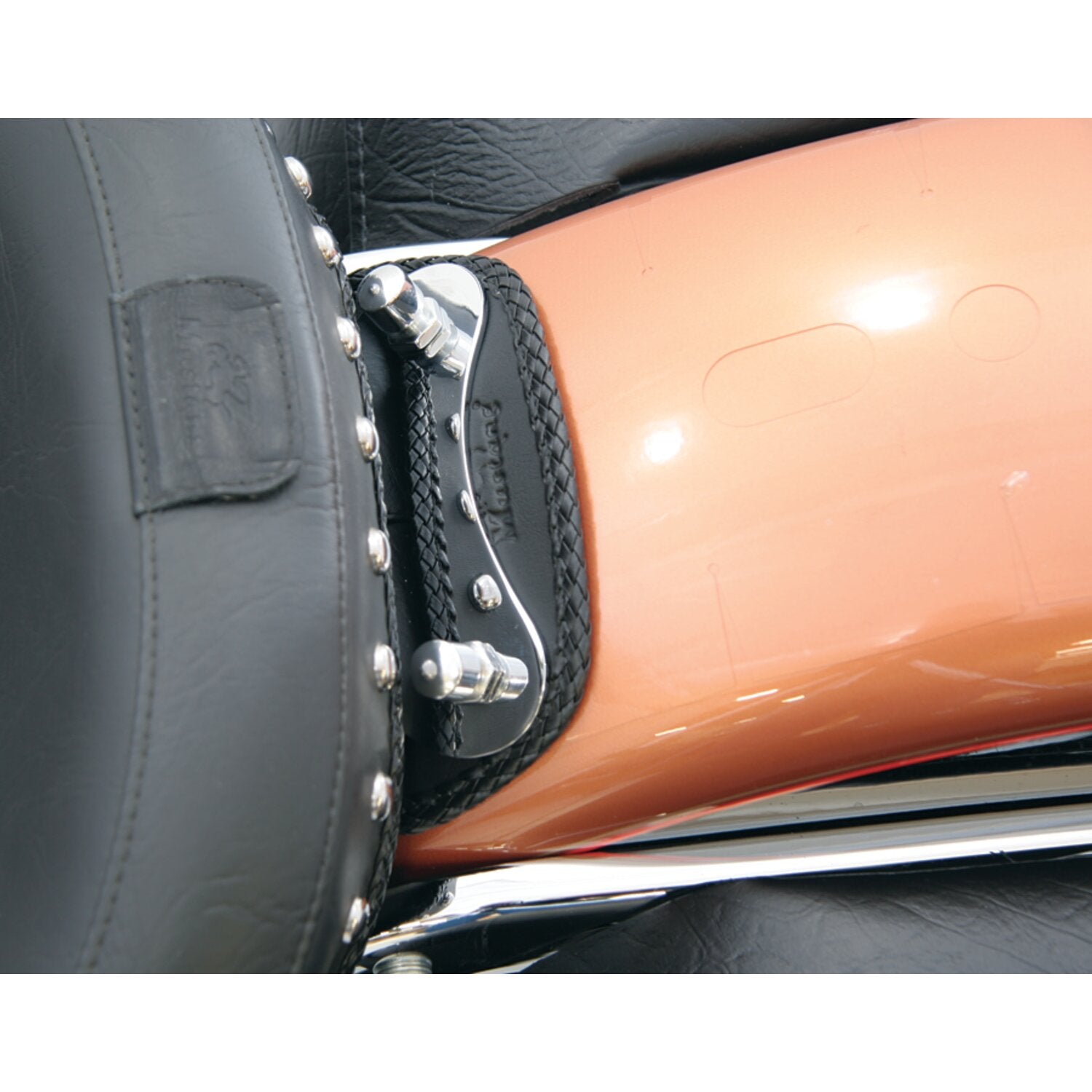 Mustang mini fender bib - Plain with braided edges - Black