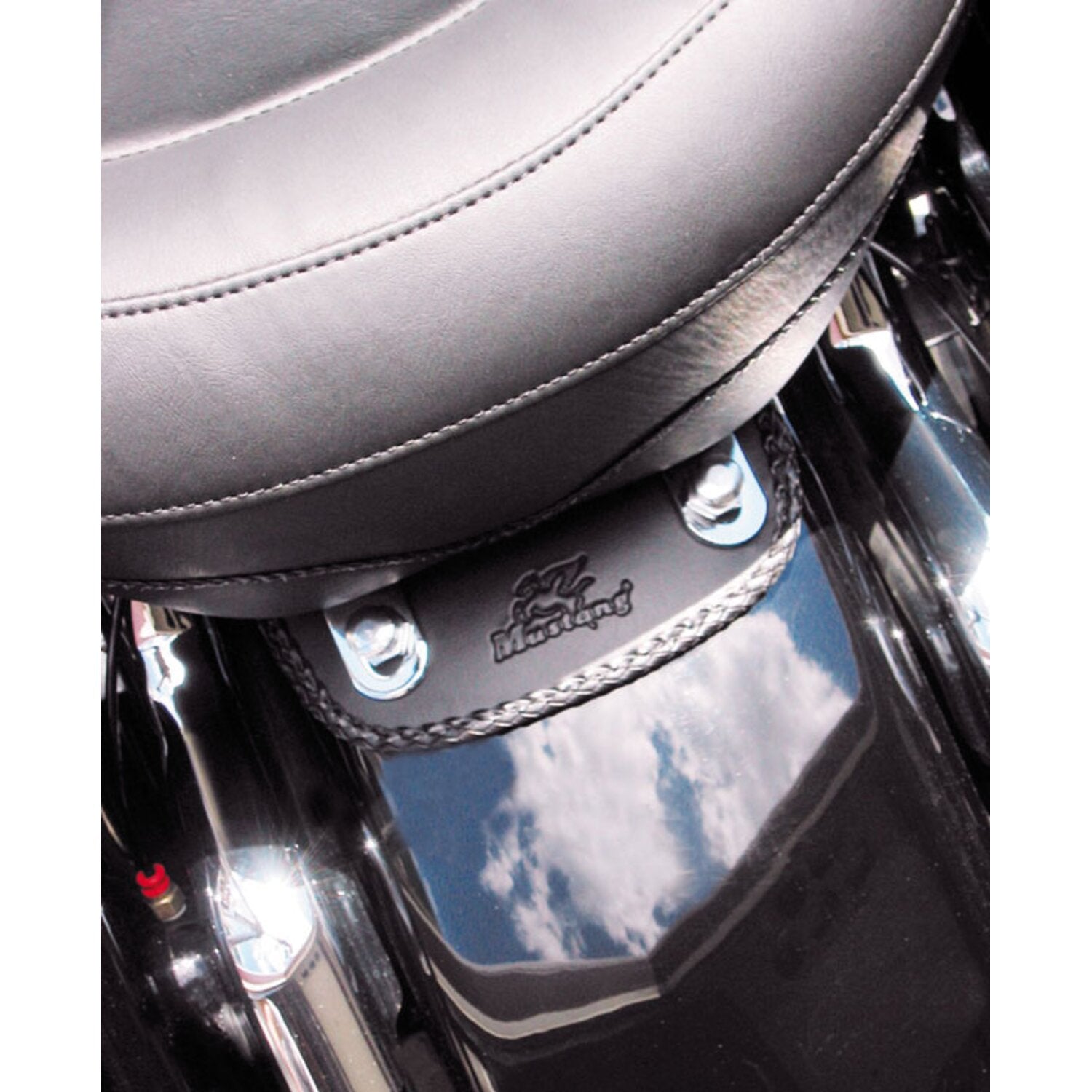 Mustang mini fender bib - Plain with braided edges - Black