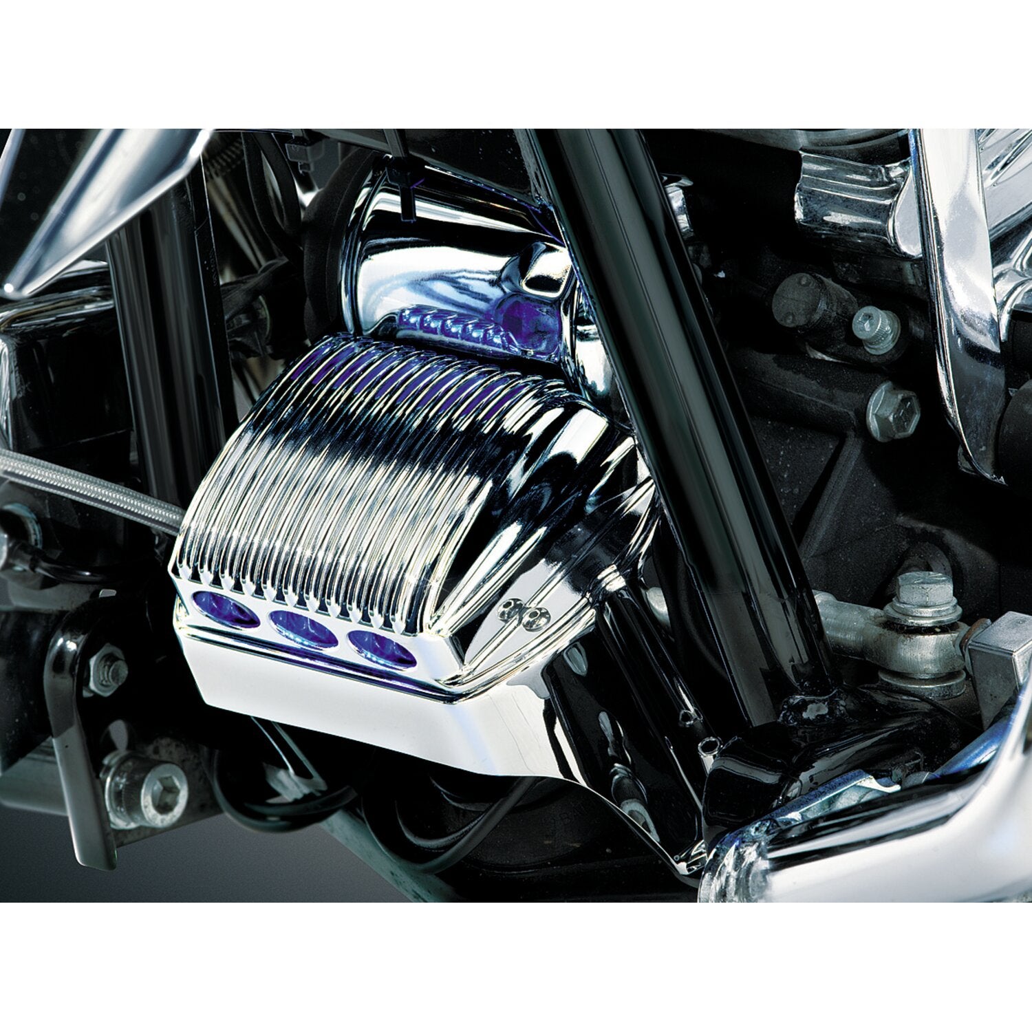 Kuryakyn Touring voltage regulator/rectifier cover - Chrome
