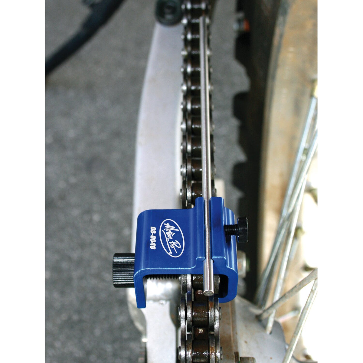 Motion Pro rear chain alignment tool