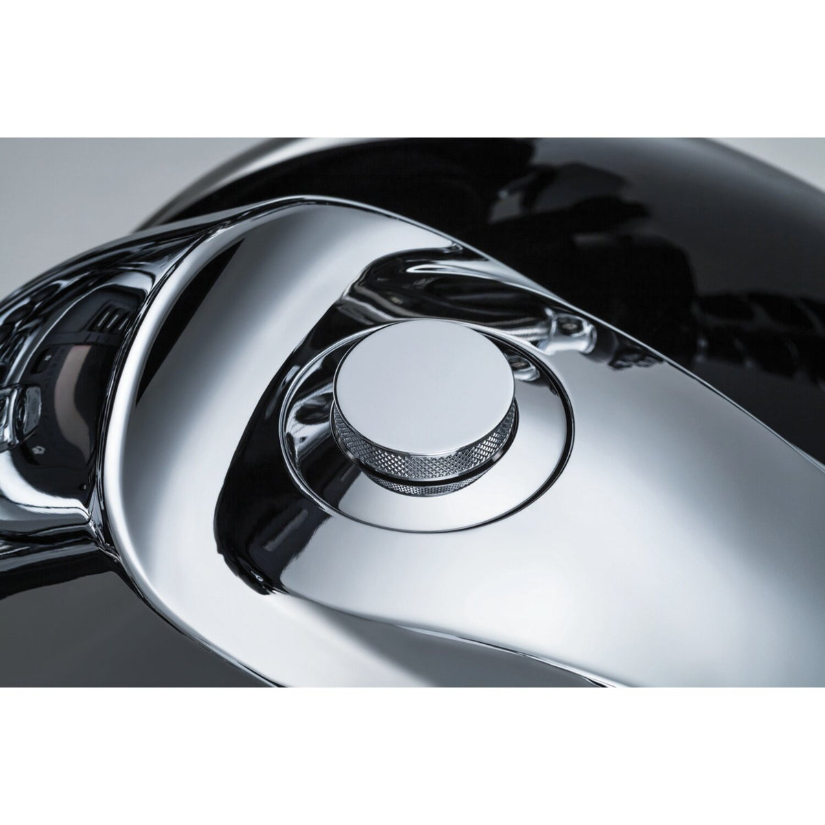 Kuryakyn flush mount Pop-Up gas cap - Chrome