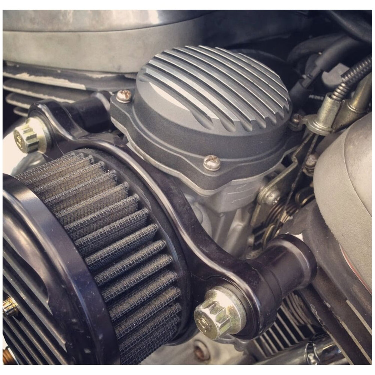 Motone CV carburetor top cover - Finned/Rippled - Black
