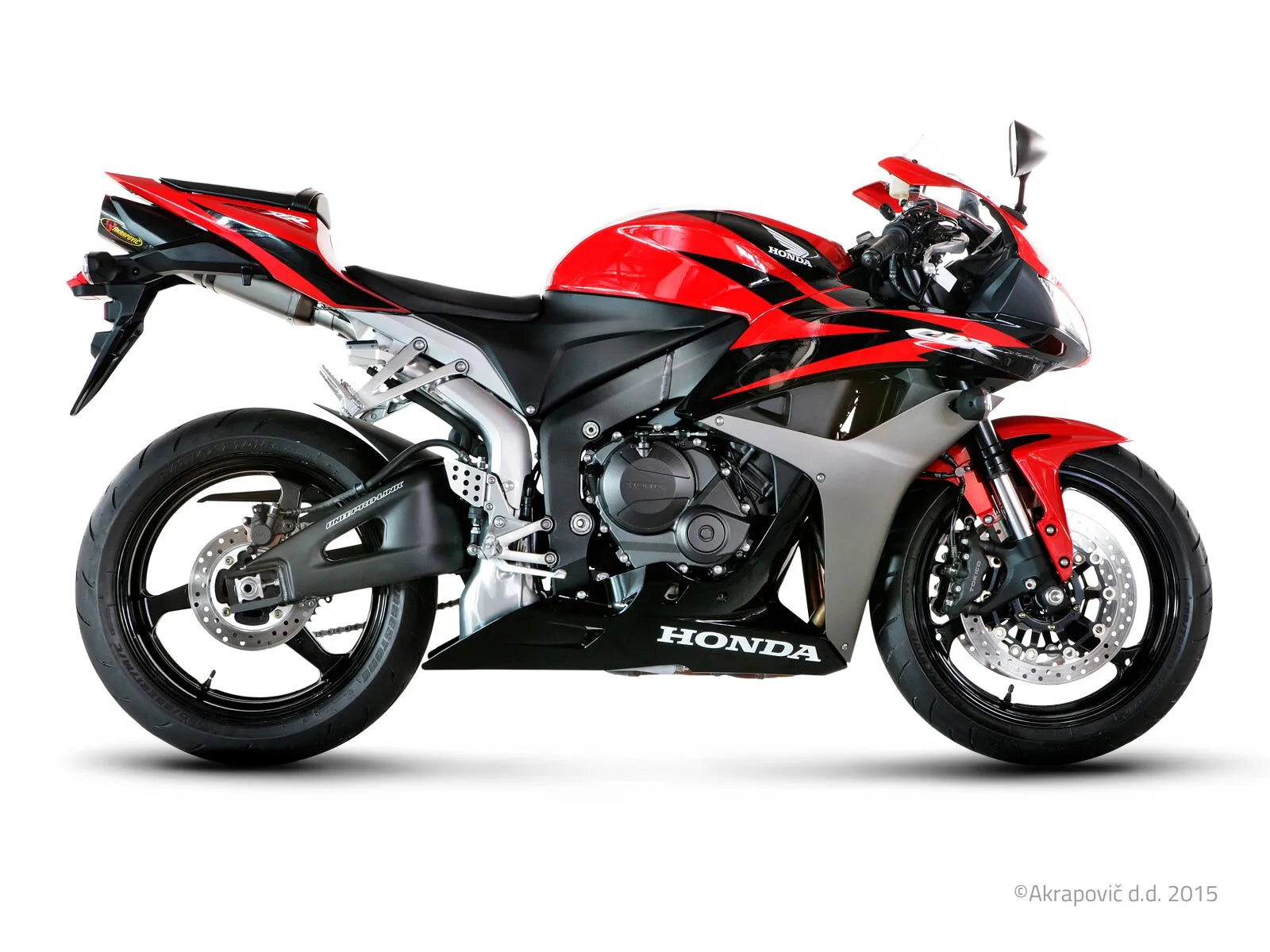 Tłumik Akrapovic Slip-on Line Do Motocykli Ulicznych - Homologacja Drogowa ECE