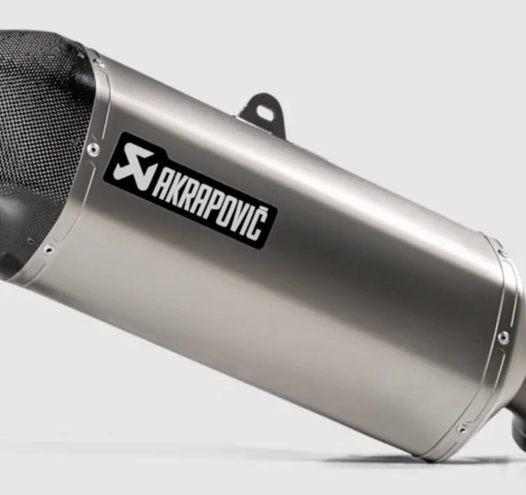 Akrapovic Zestaw Tłumika - Naprawa Układu Wydechowego