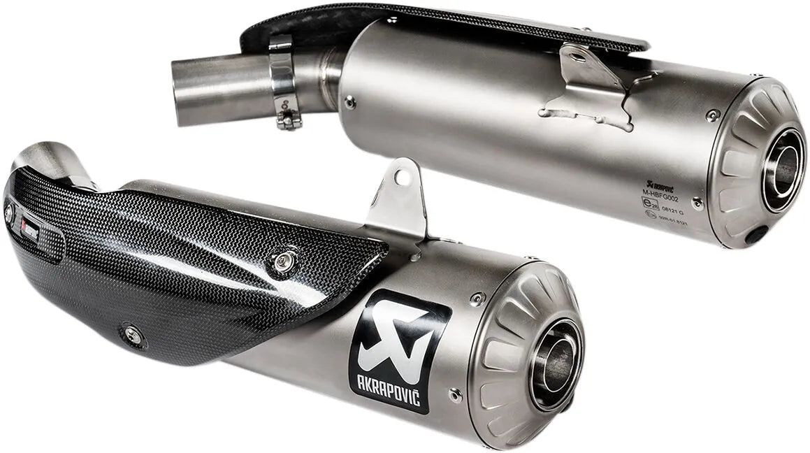 Tytanowa końcówka wydechu Akrapovic Slip-on Line - Homologacja drogowa ECE