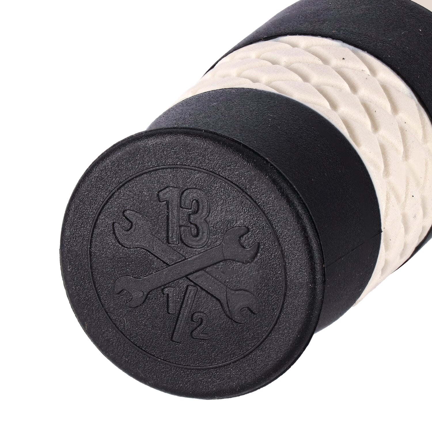 13 and a half company 13 1/2 Outlaw grips black/white 7/8"
