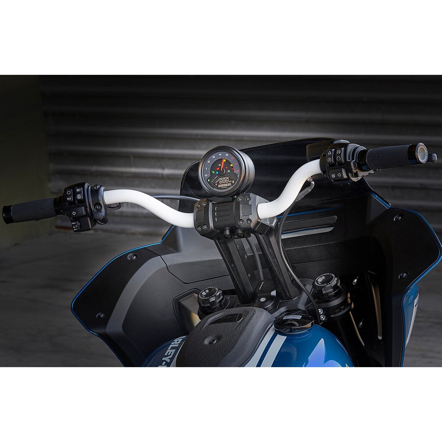 Rick's Motorcycles Clubstyle riser kit Pullback S - 8.5"
