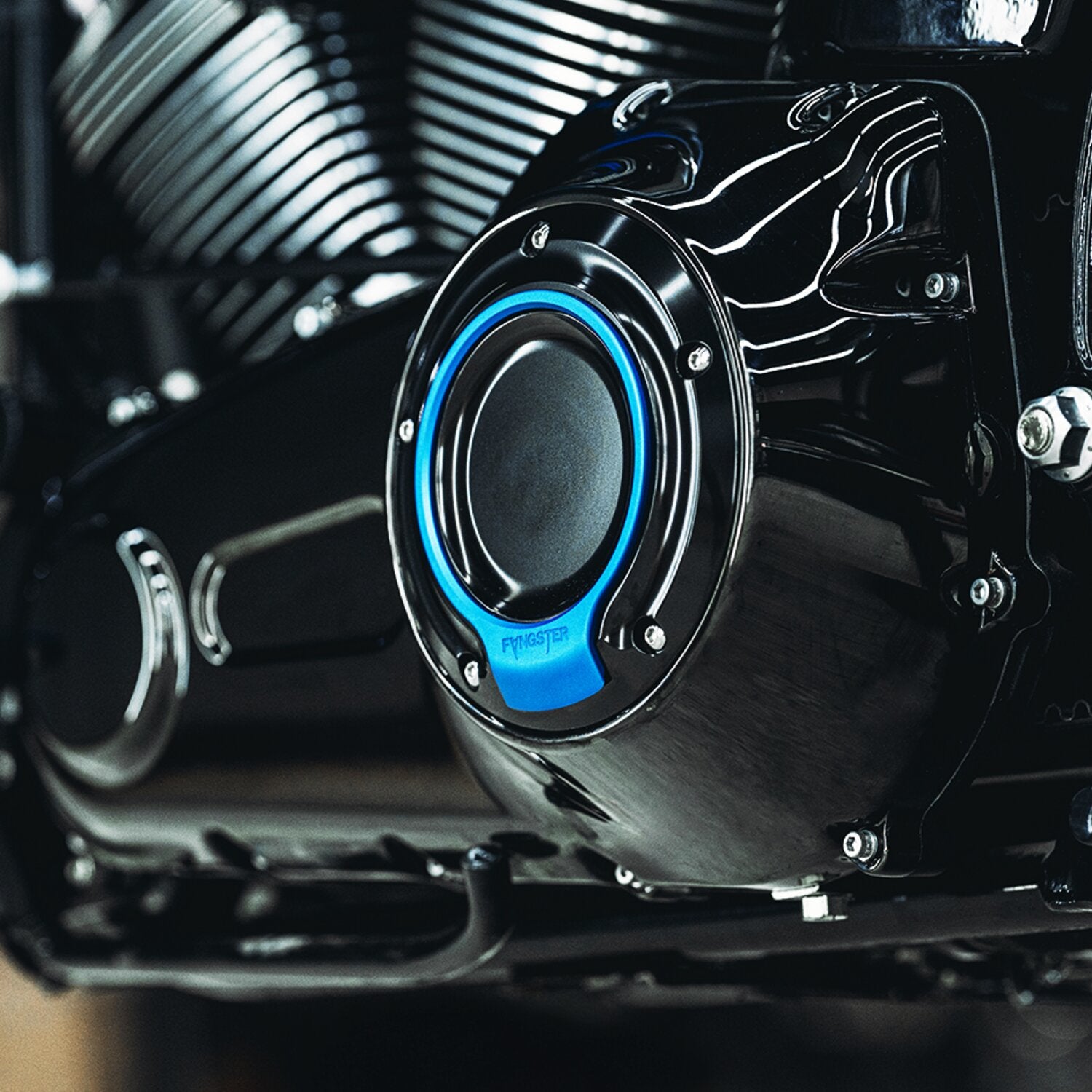 Fangster derby cover - Black Blue