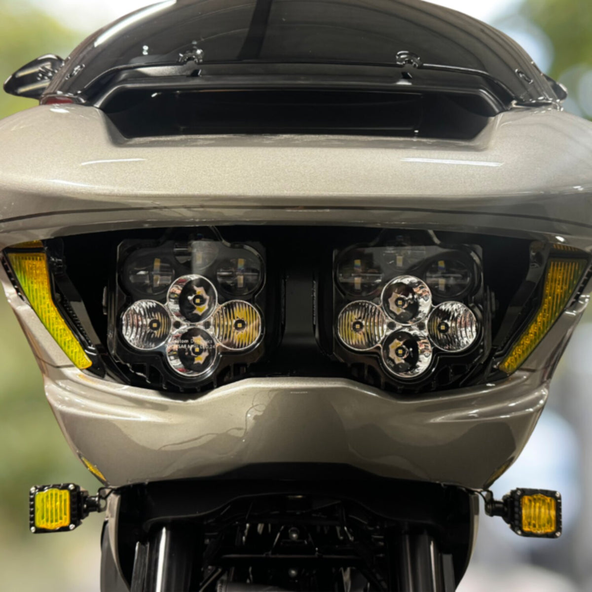 Custom Dynamics turn signal LED vent inserts - Front - Black