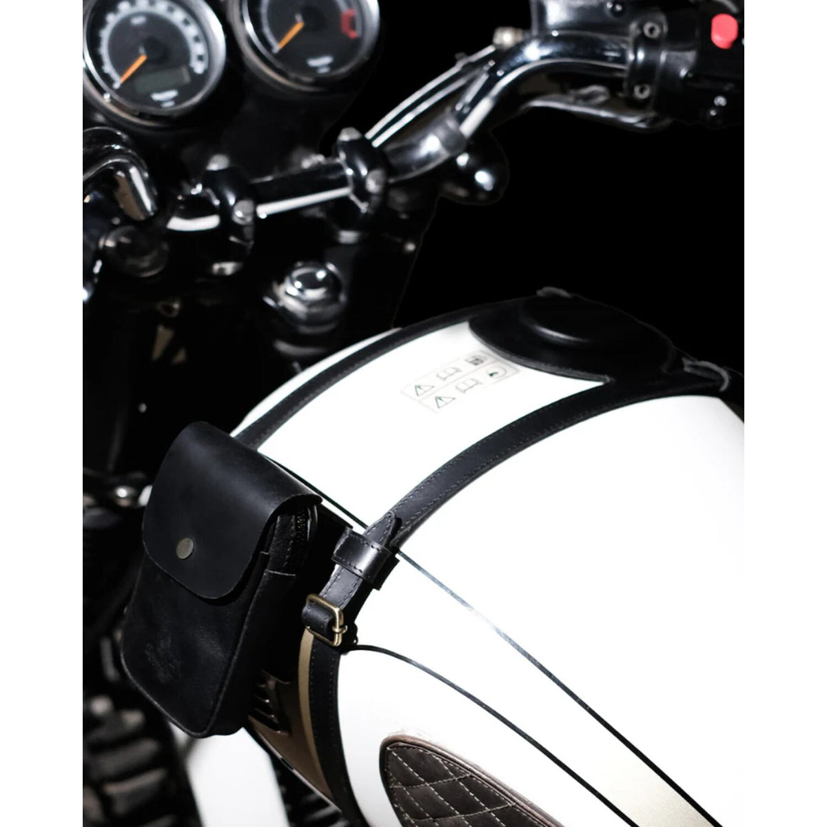 Trip Machine Tank Strap Right Side Fuel Inlet black