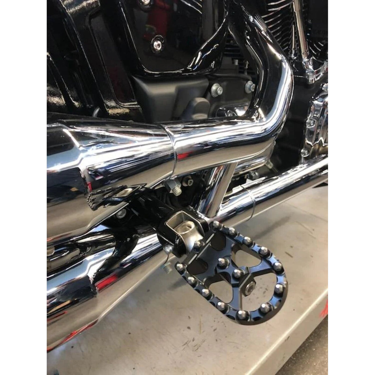 Flo Motorsports MX Style Footpeg - Black