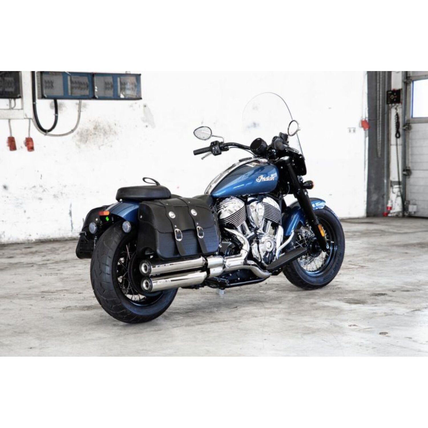 Miller Exhaust Miller Omaha II Slip-Ons polished End cap Standard black