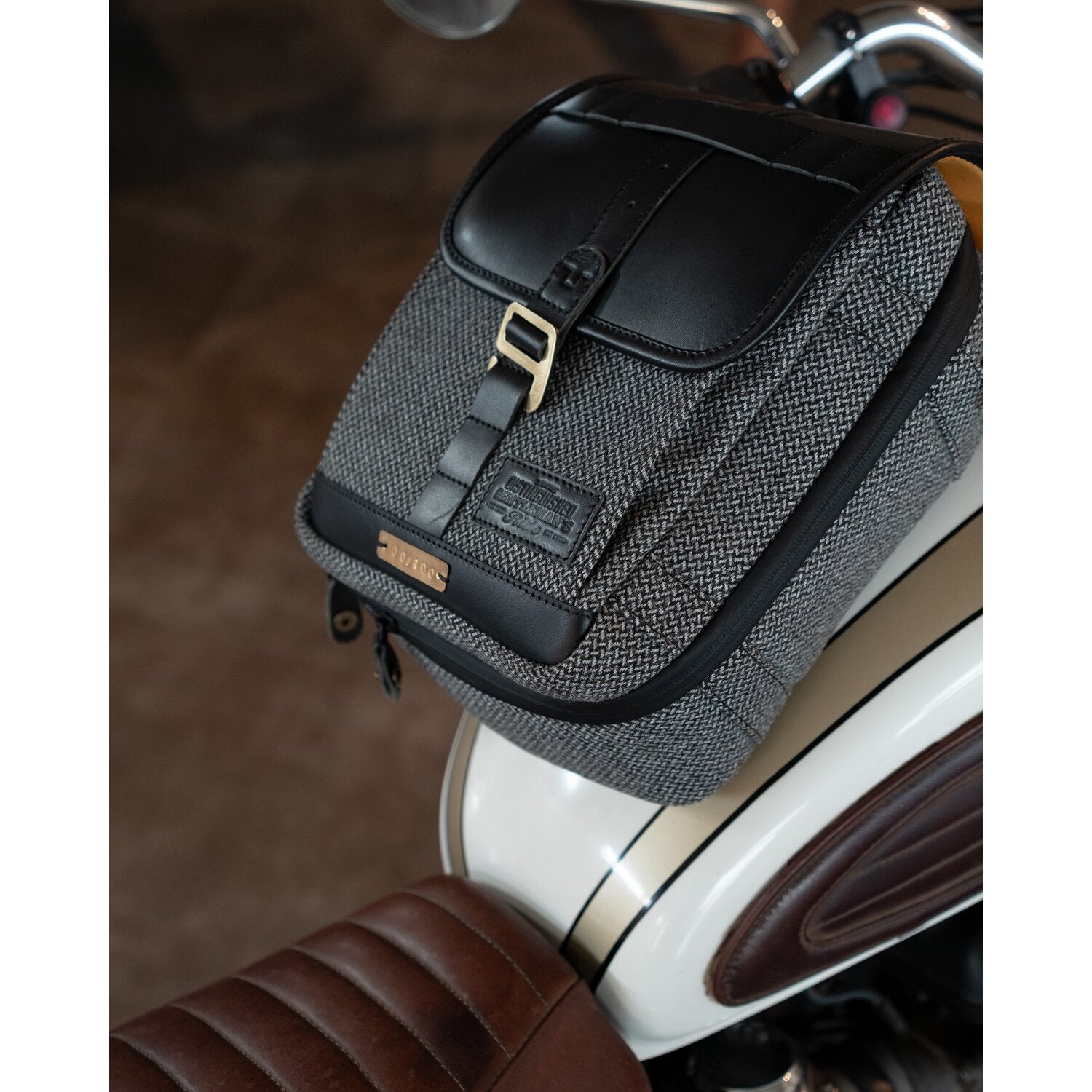 Trip Machine x DGR Kit black