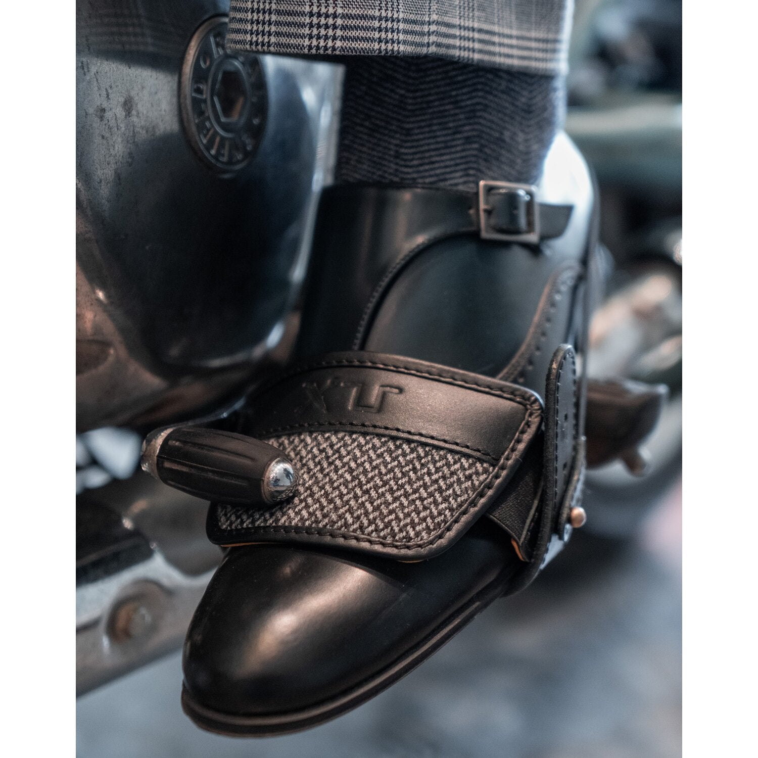 Trip Machine x DGR Kit black
