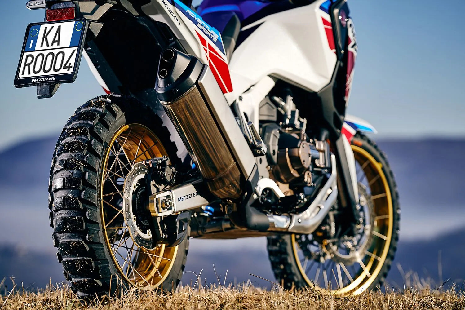 Metzeler Karoo 4 Tire 100/90-19 Front Dual Sport