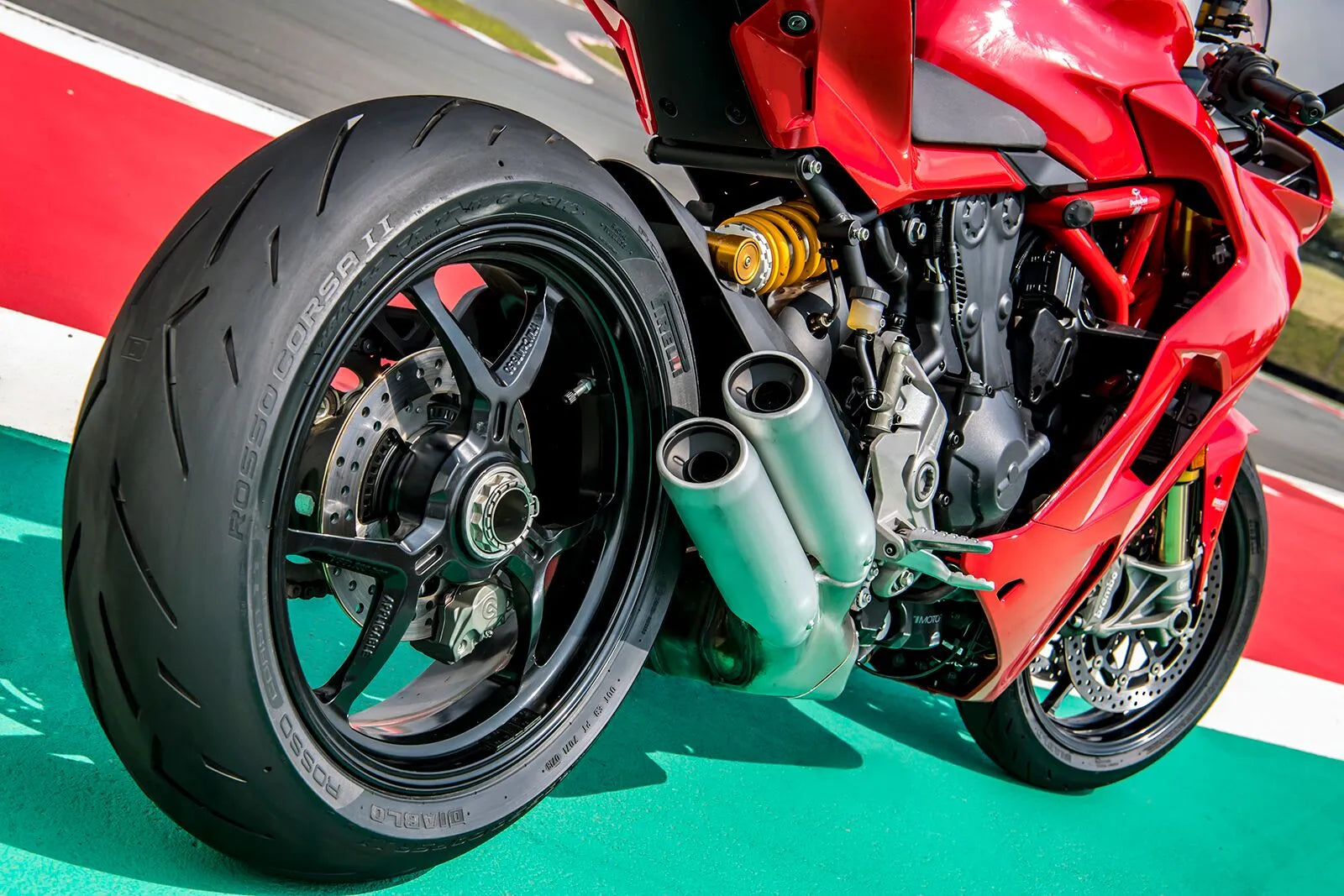 Pirelli Diablo Rosso Corsa Ii Tire 120/70zr17 Front