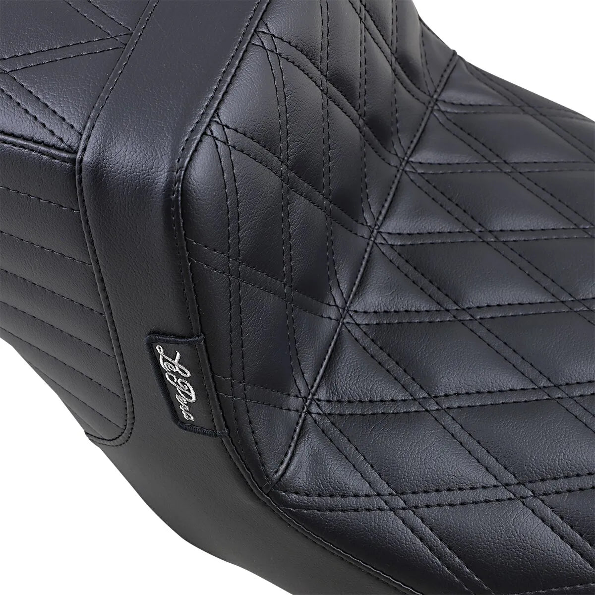 Le Pera Tailwhip Seat - Enhanced Comfort & Style - For Harley Davidson