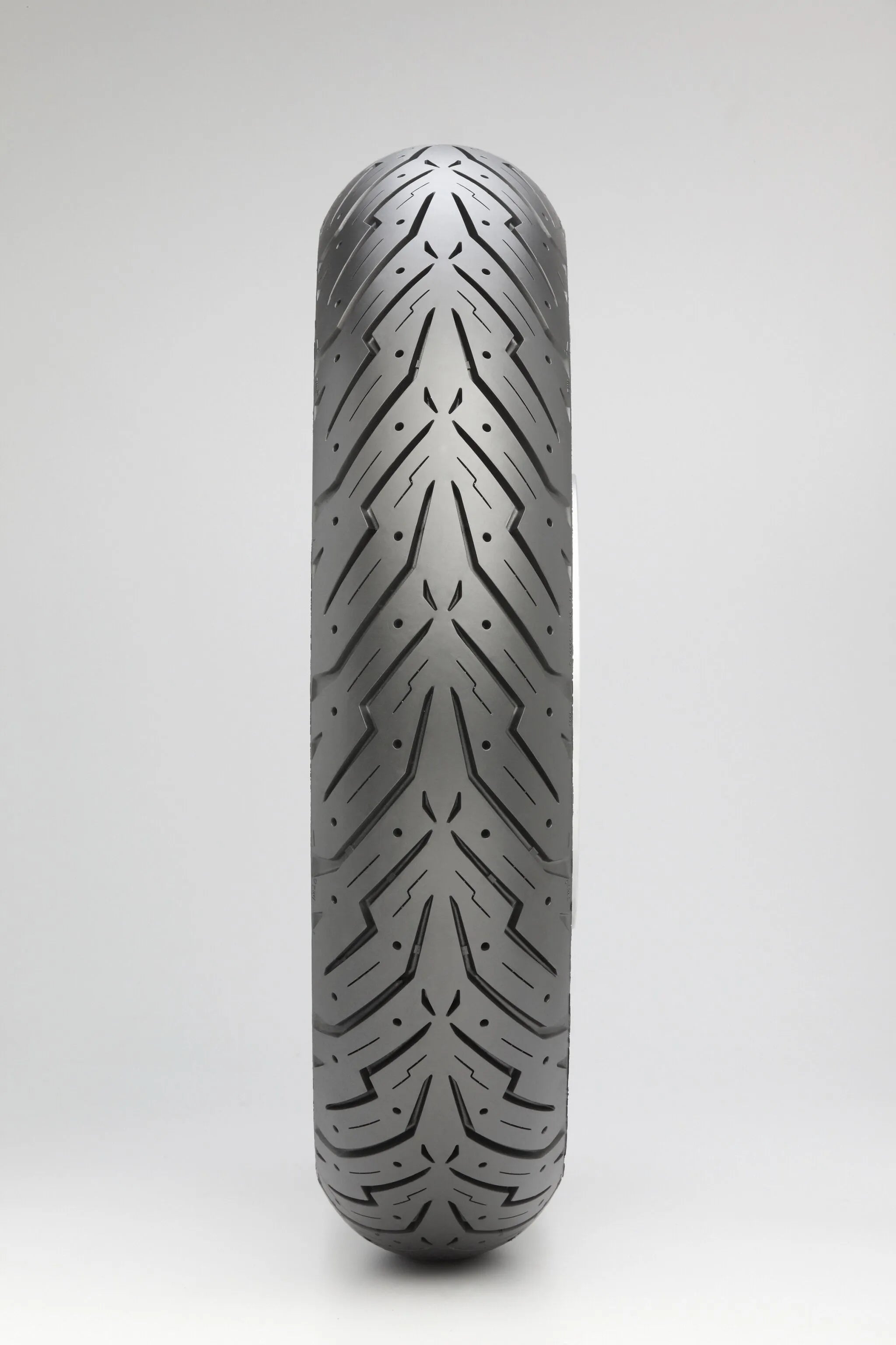 Pirelli Angel Scooter Tire 140/70-14 Rear
