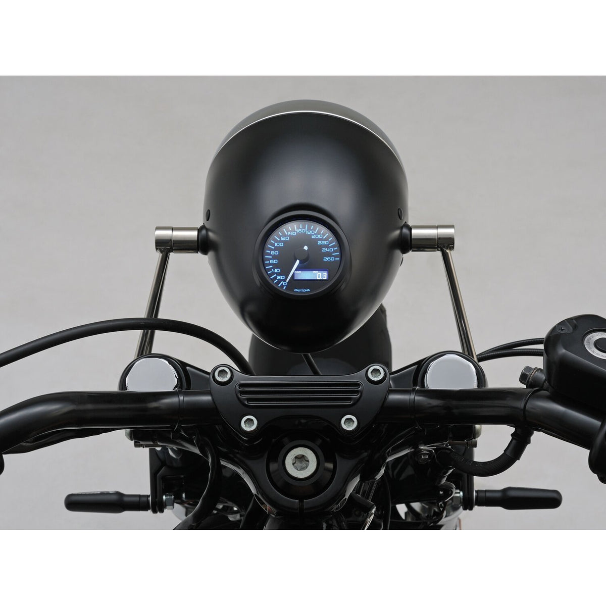 Daytona Vintage 5-3/4" headlamp - Black with chrome ring