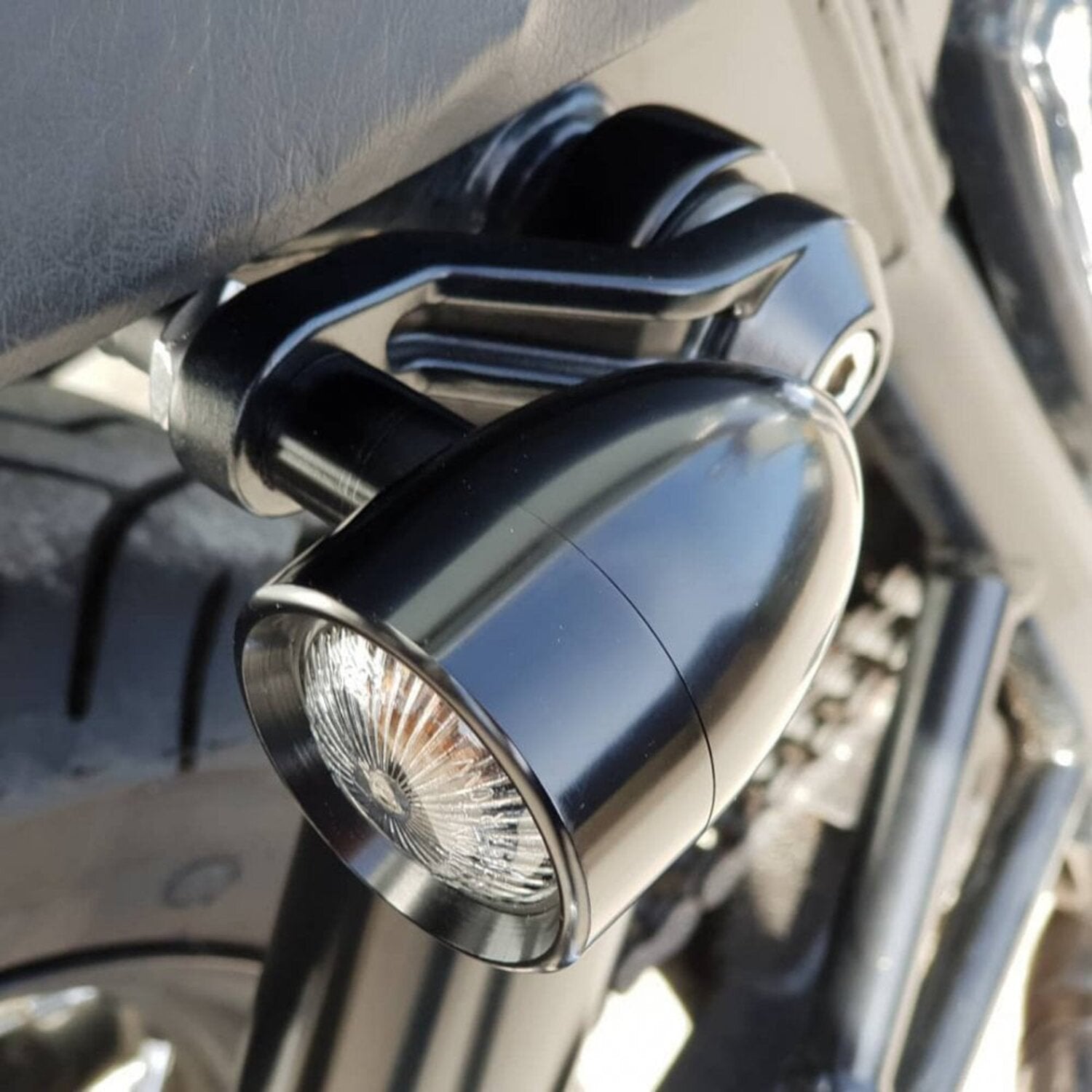 Motone ribbed Triline turn signal brackets - Black