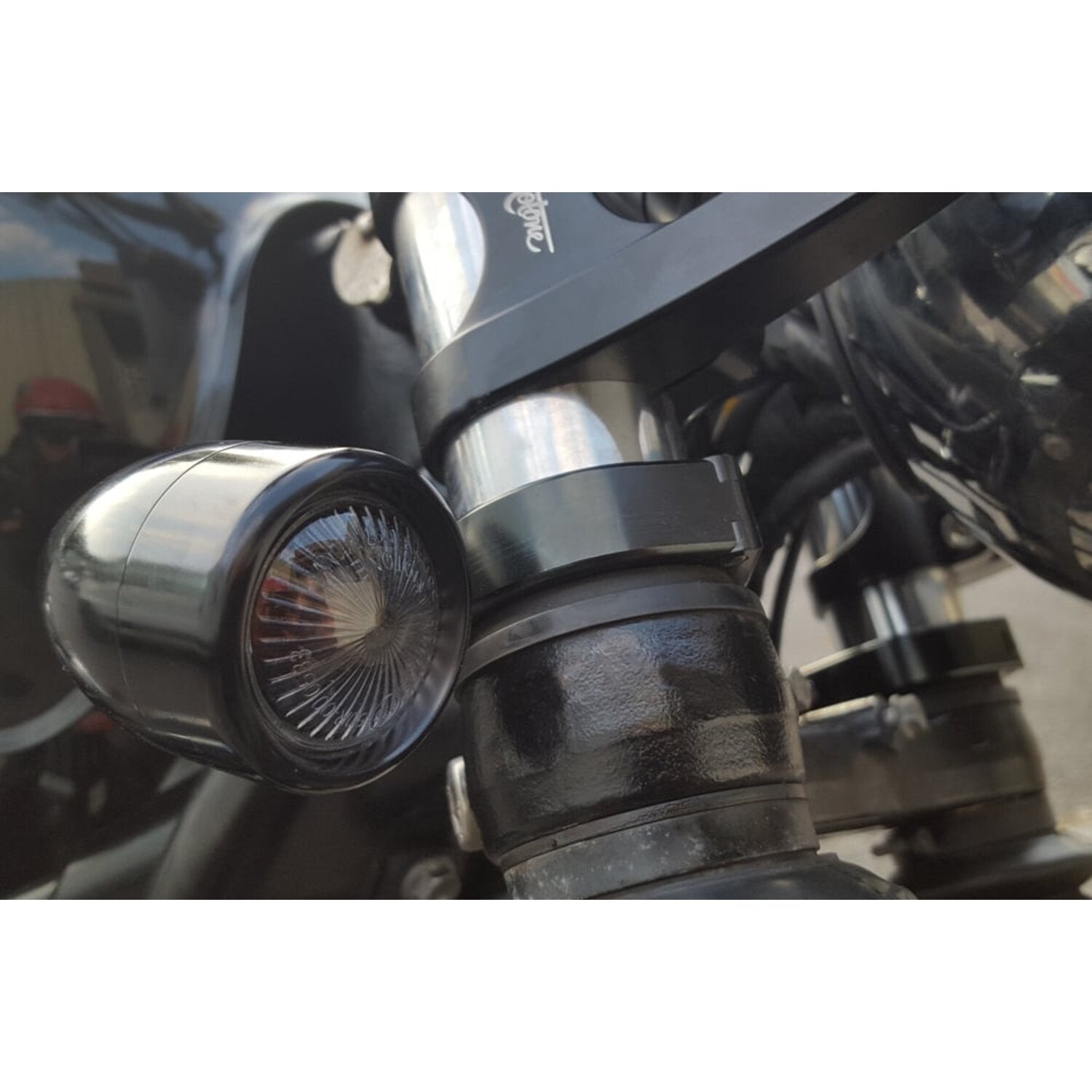 Motone Wrap-around turn signal brackets 49mm forks