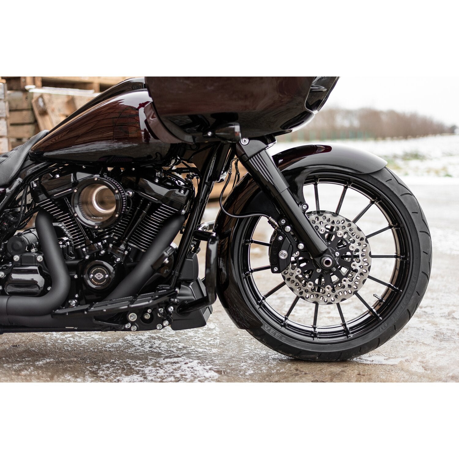 Killer Custom 'Wrapper' front fender 21 x 5.50 fat wheels
