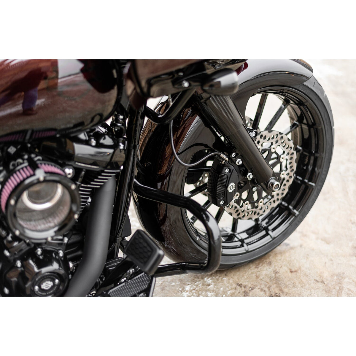 Killer Custom 'Wrapper' front fender 21 x 5.50 fat wheels