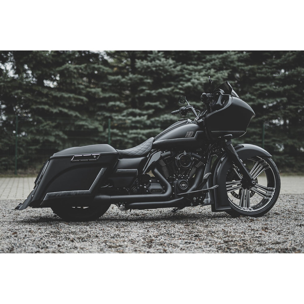 Killer Custom 'Bulldog' front fender 5.5 x 21 fat wheels
