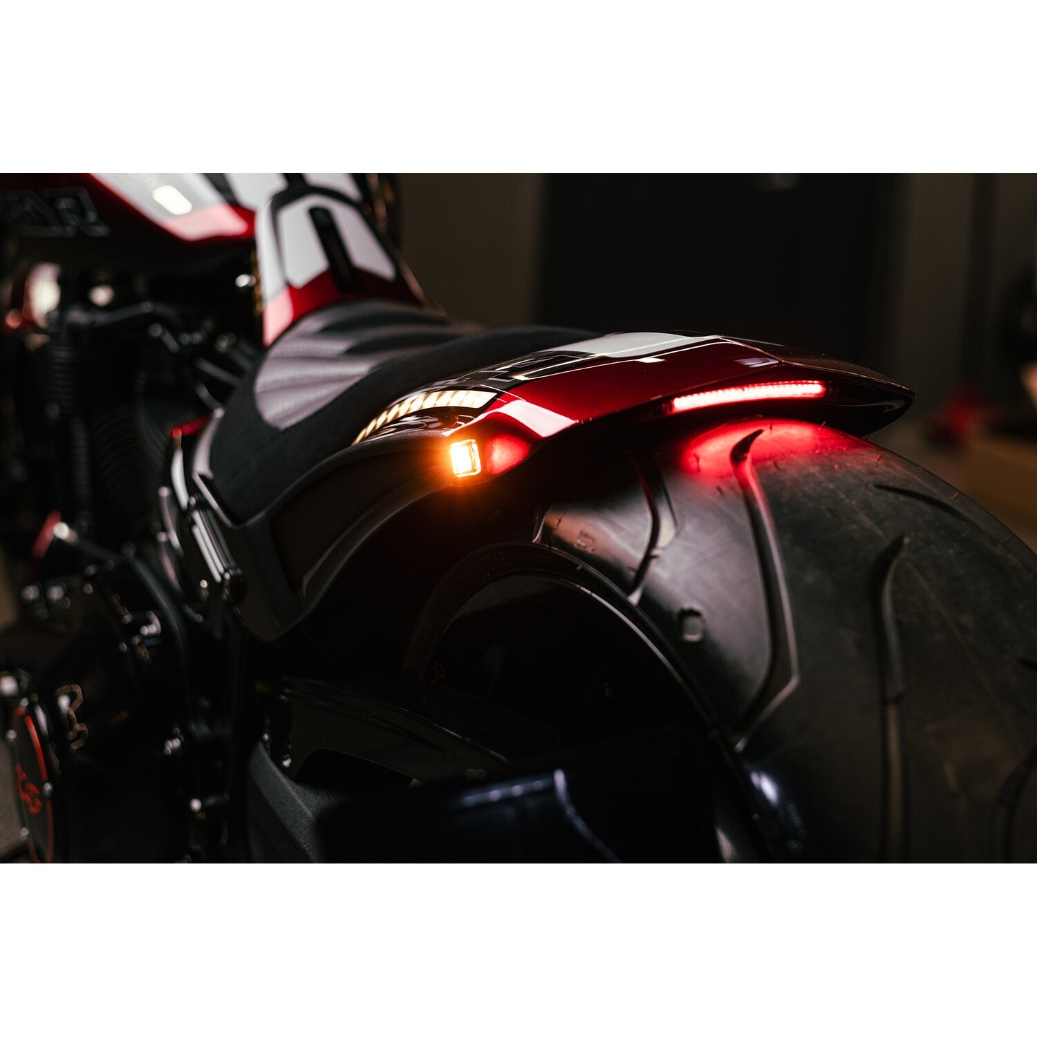 Killer Custom 'Avenger' rear fender kit - No int - struts