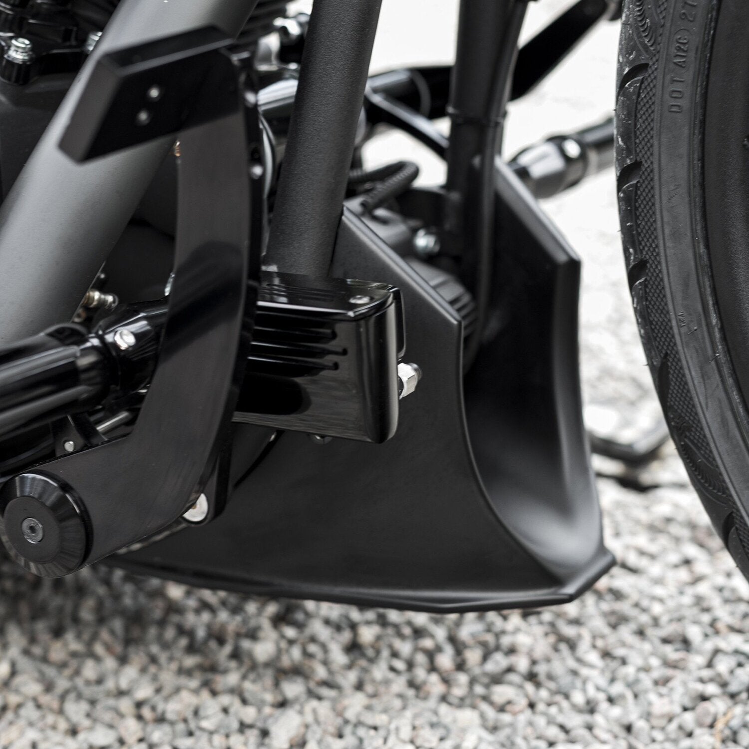 Killer Custom 'Bobbstr' chin spoiler