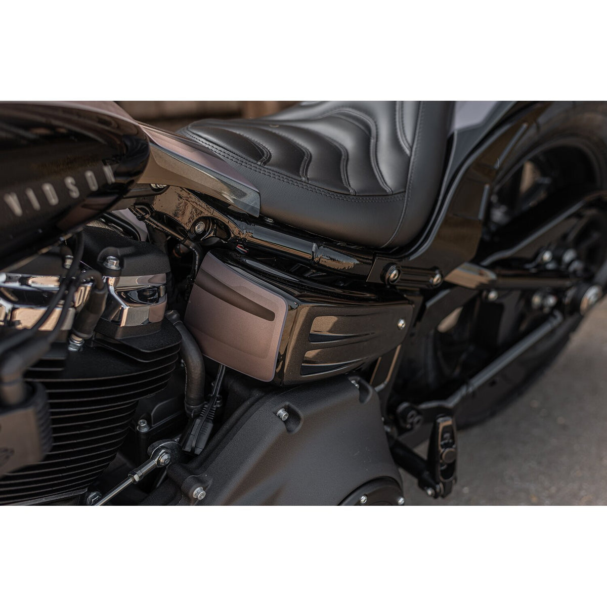 Killer Custom side covers Avenger