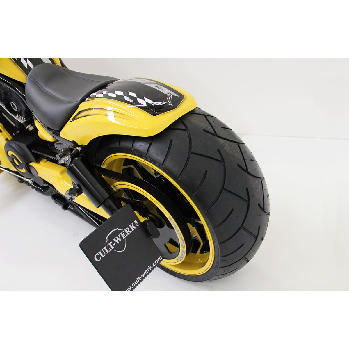 Cult-Werk V-Rod fender & seat kit 'Racing'