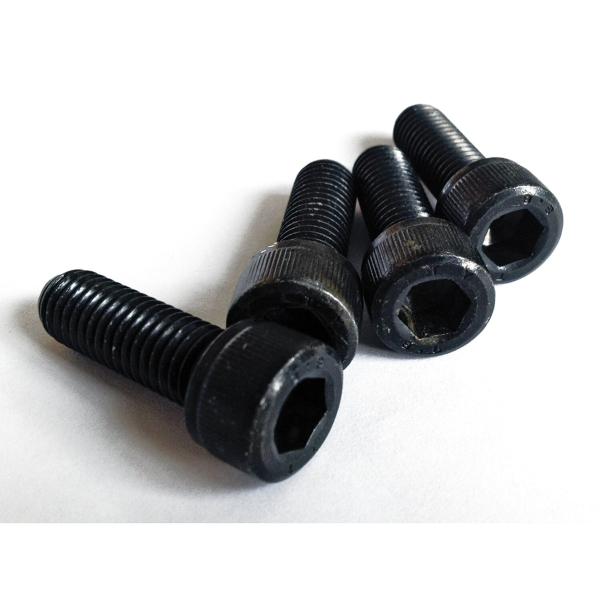 Cult-Werk triple tree bolt set - Black - 4 stk