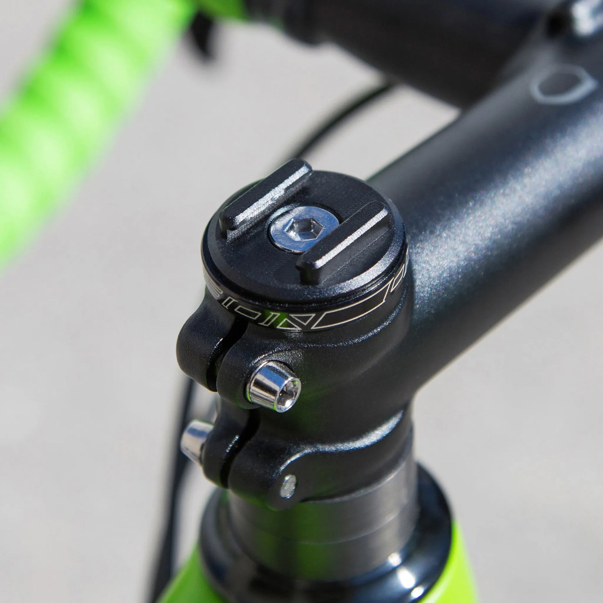 SP Connect Micro Stem Phone Mount for Handlebar Stem