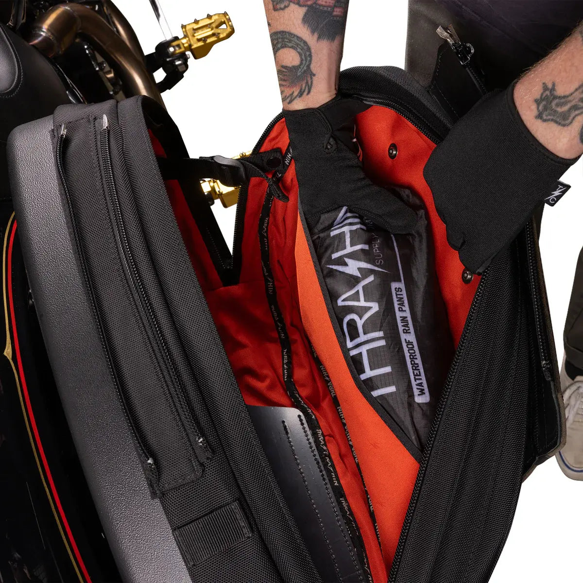 Thrashin Supply Co Sport Saddlebags Quick Detach Black 60 Liter