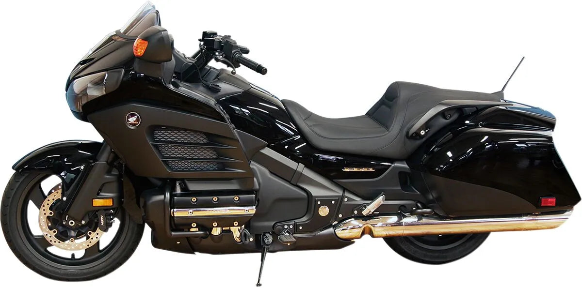 Mustang Tripper Fastback Seat - For HONDA