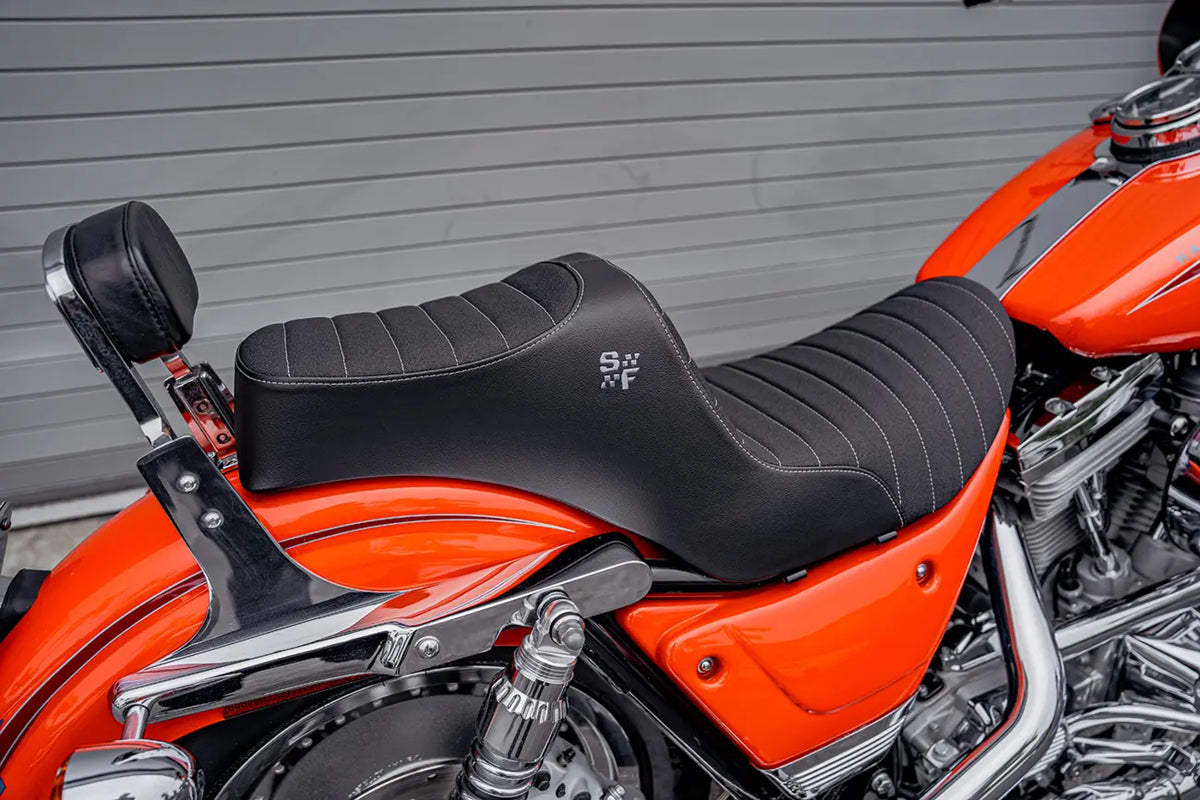 Slyfox High Noon Seat Silver Classic Stitch for FXR 1982-1994
