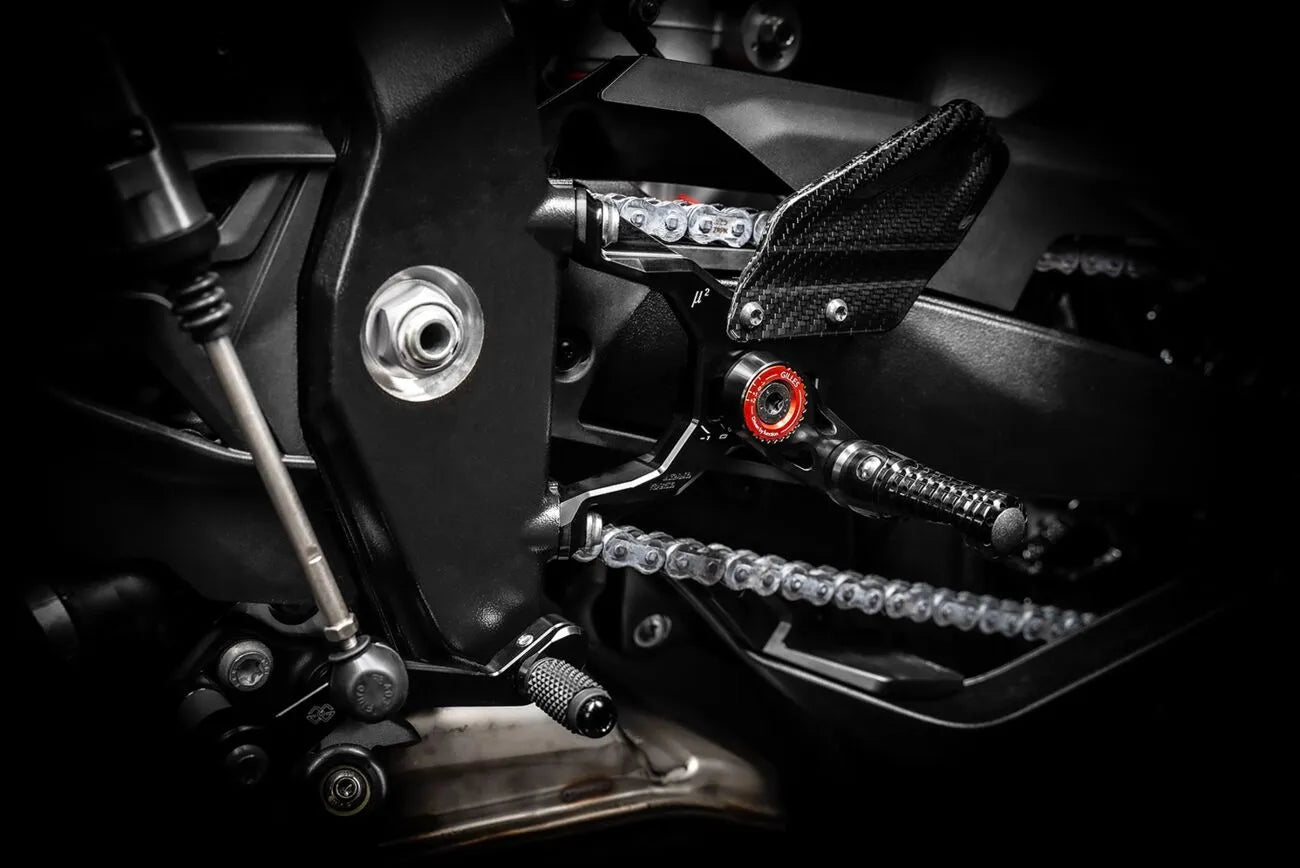 Gilles Tooling Mue2 Rearset - Black/red Anodized