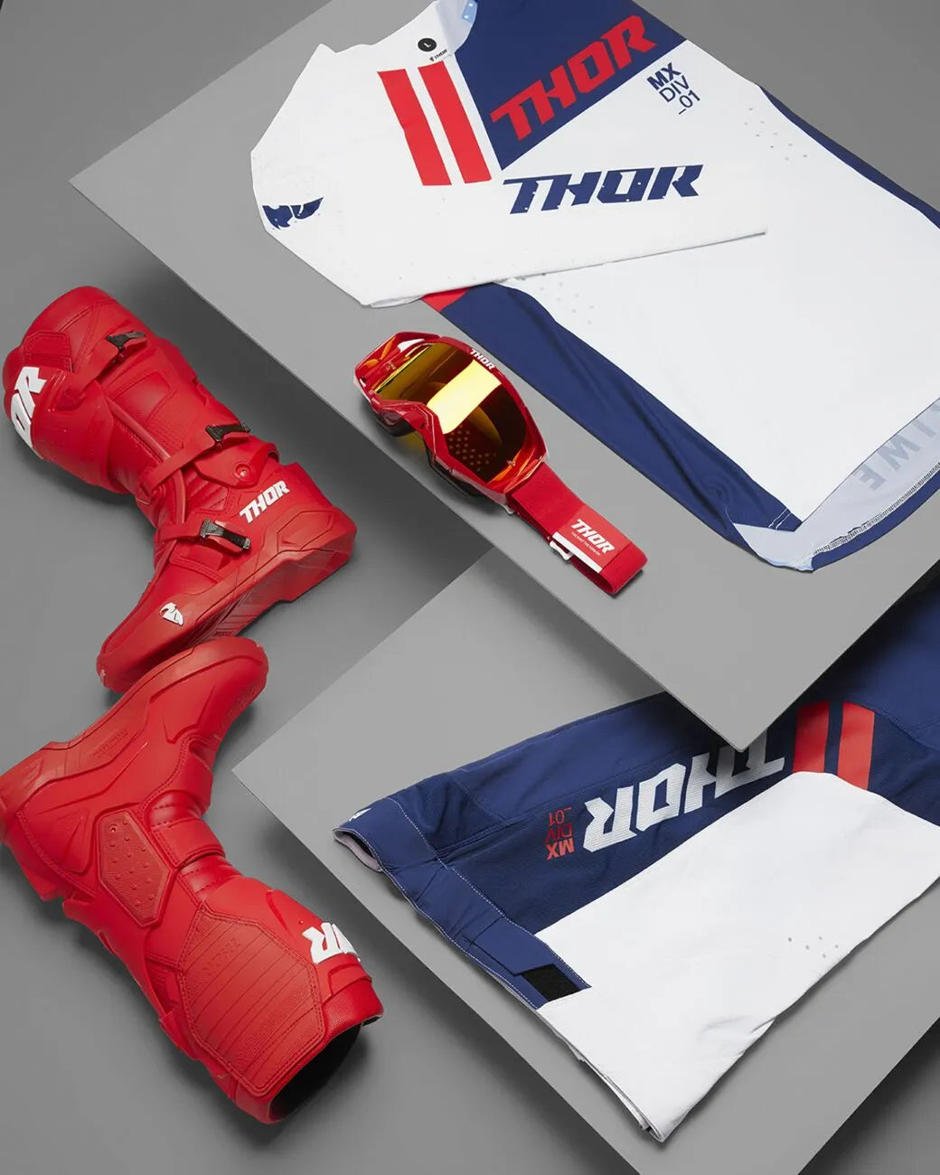 Thor Radial MX Boots Red
