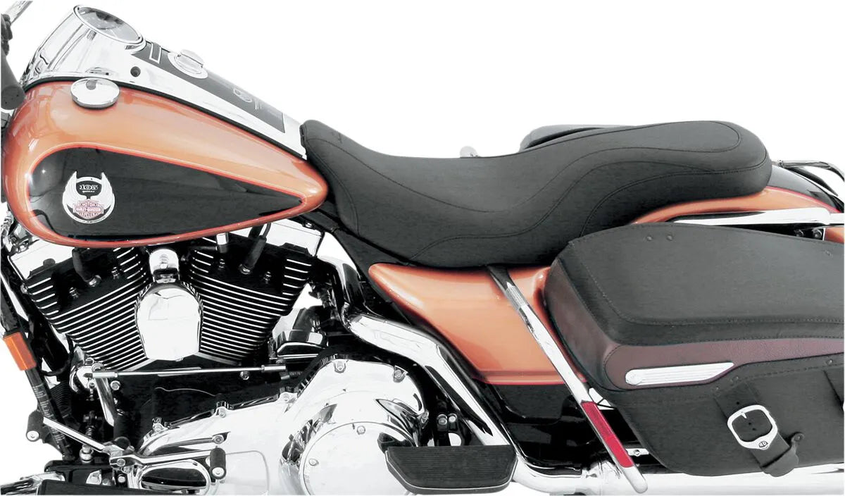 Mustang Daytripper 2-Up Seat - Stitched - Black - 76025