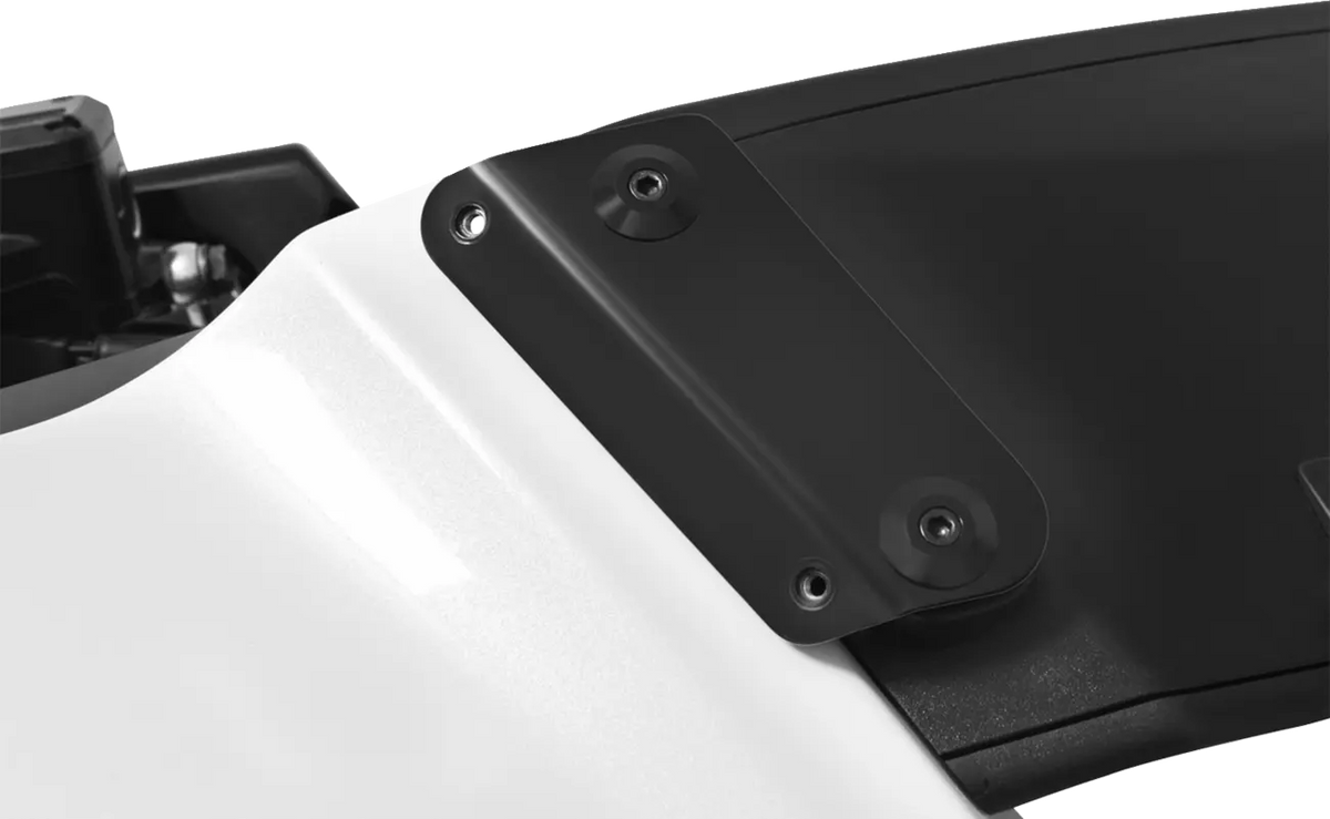 Memphis Shades Metric Windshield Adapter Kit 24 FLHX Black