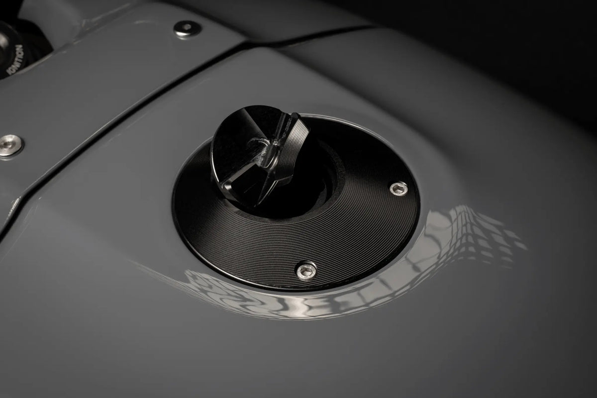 Gilles Tooling Fuel Cap Ver - 2 Black for BMW