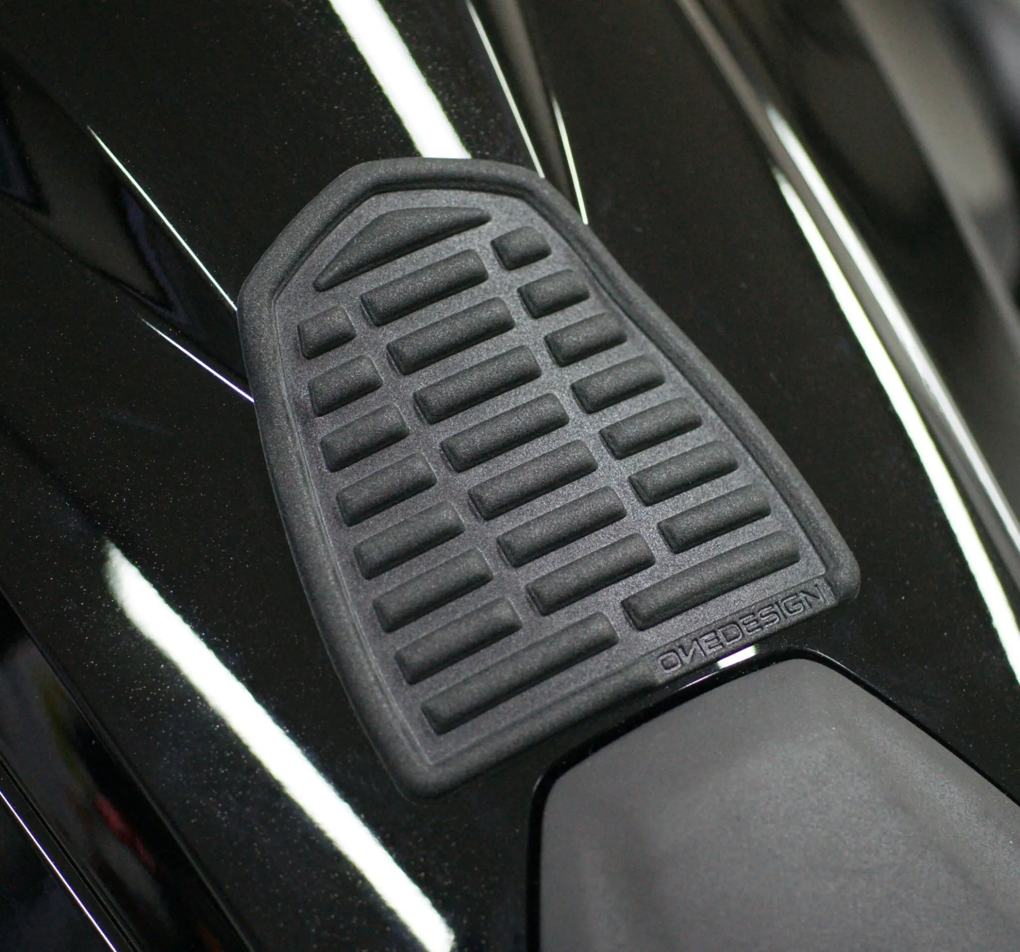 Onedesign Resin Tank Pad For Sport, Touring, Road Bikes